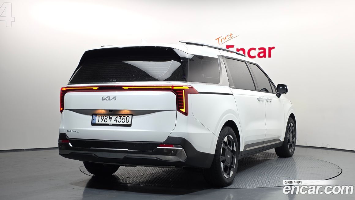 Kia Canival 2024