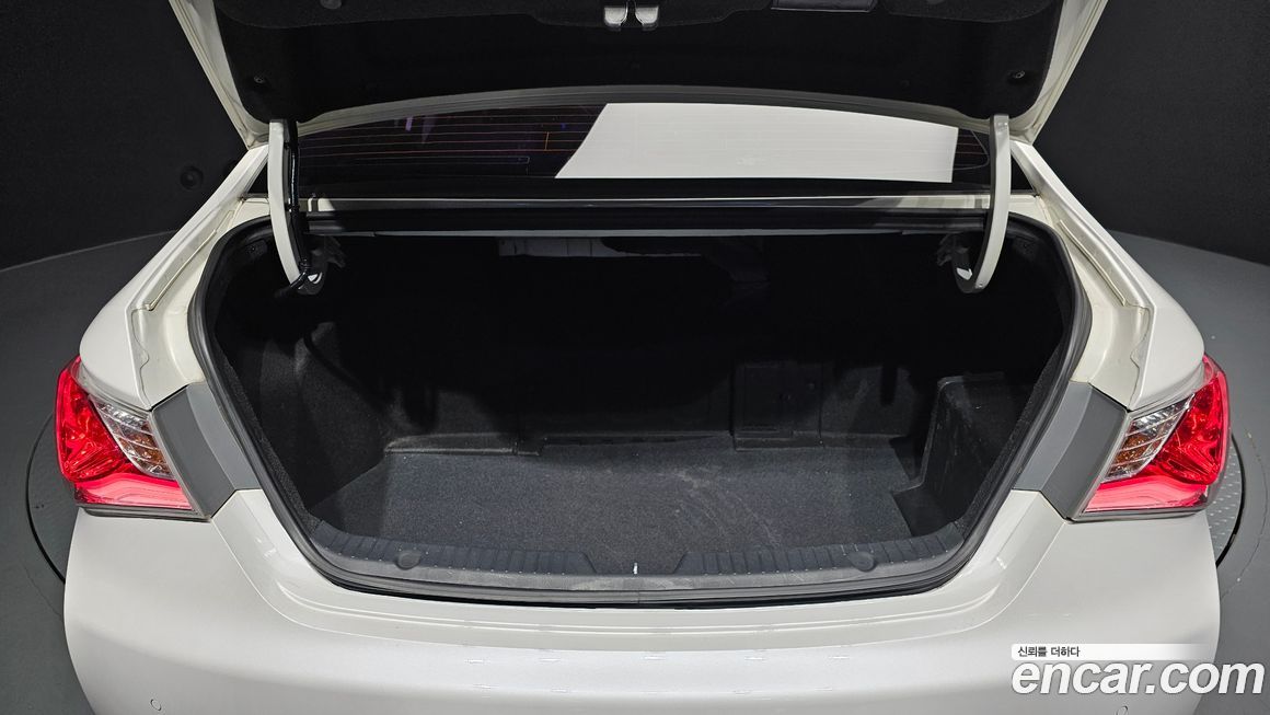 Hyundai Sonata 2012