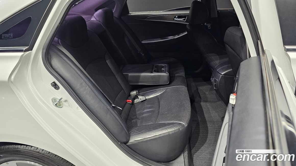 Hyundai Sonata 2012