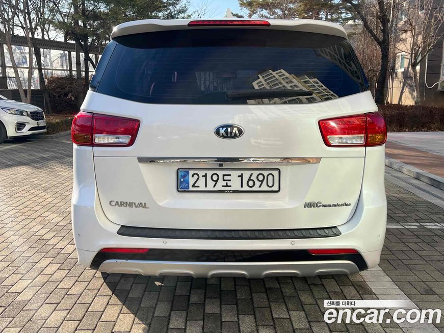 Kia Canival 2018