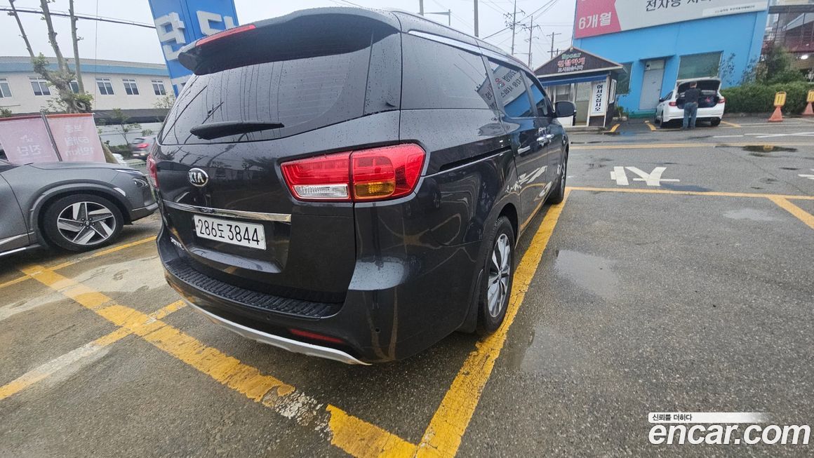 Kia Canival 2016