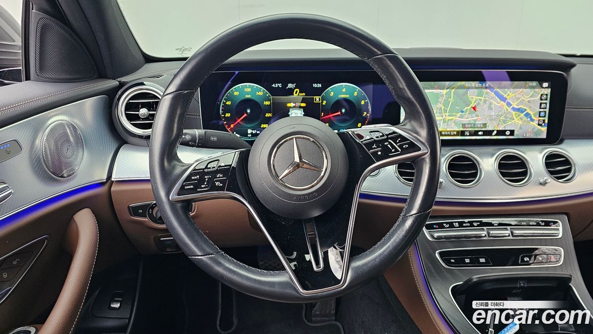 Mercedes-Benz E-Class 2021