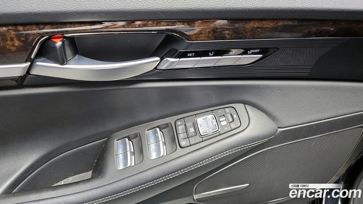 Genesis G90 2020