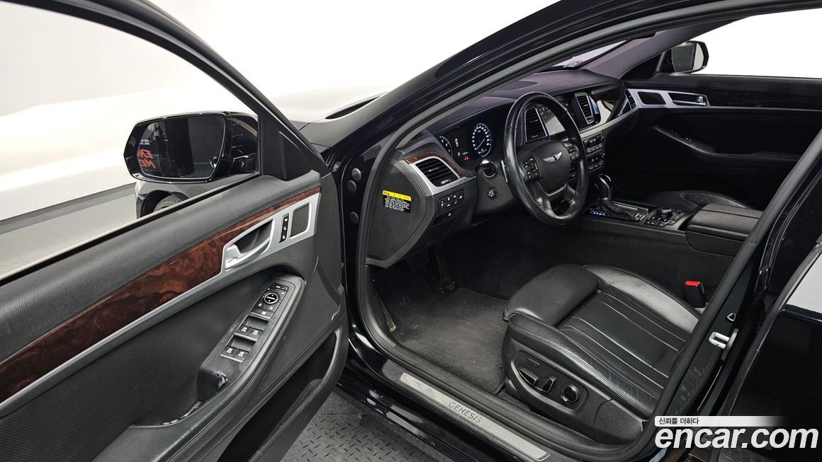 Hyundai Genesis 2015