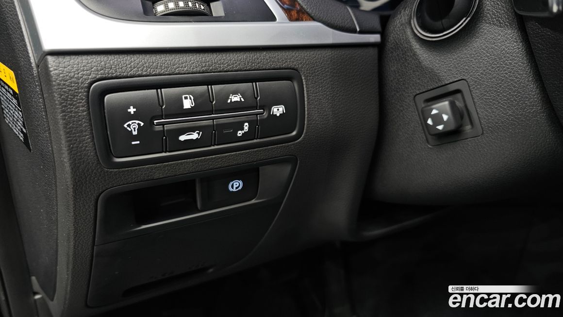 Hyundai Genesis 2015