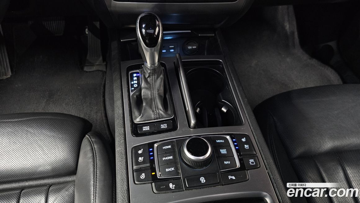 Hyundai Genesis 2015