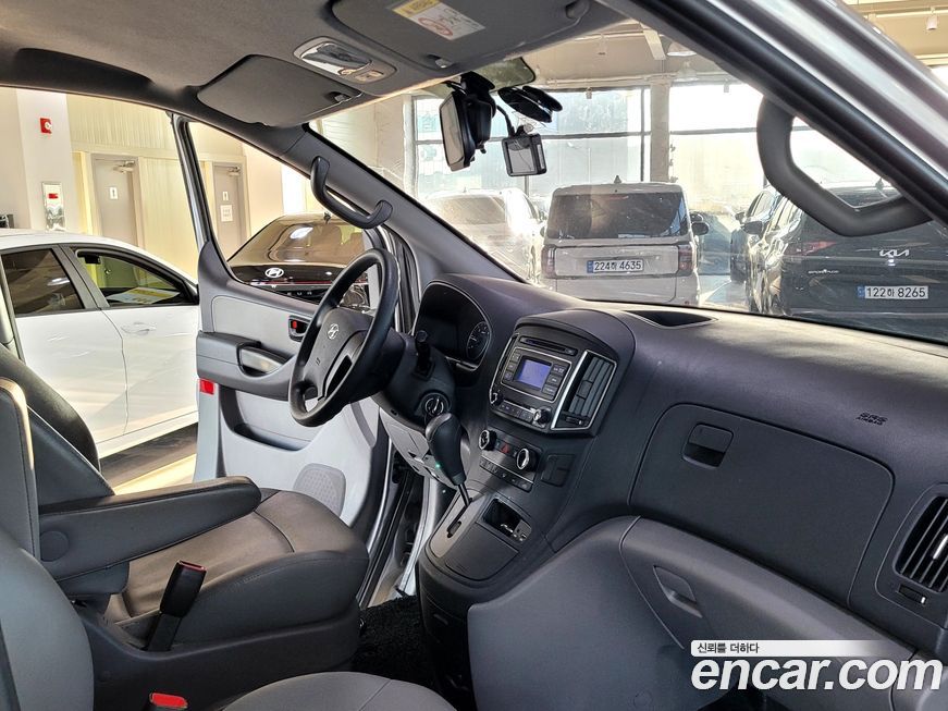 Hyundai Starex 2021