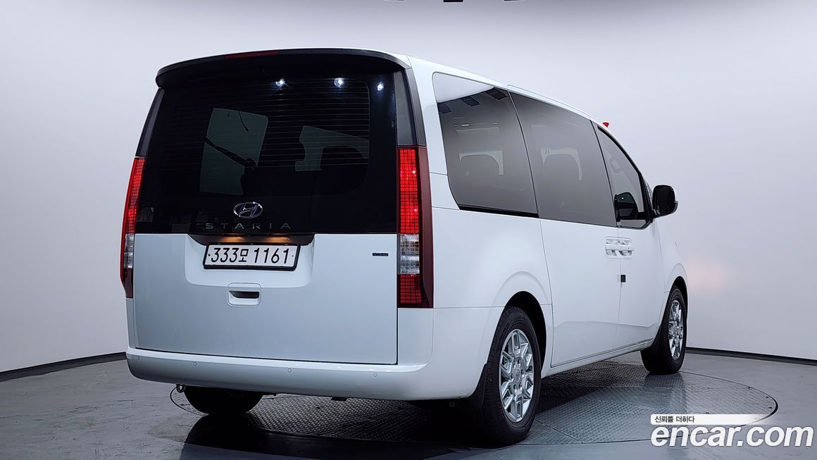 Hyundai Staria 2022