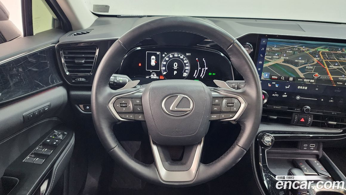 Lexus NX 2024