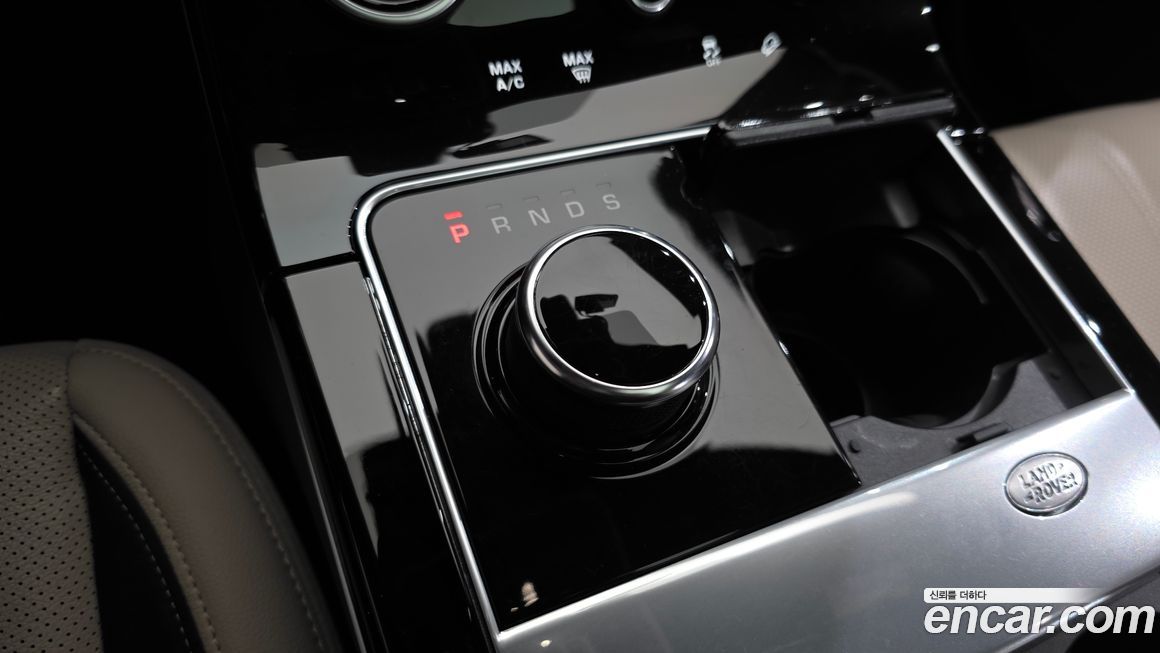 Land Rover Range Rover Velar 2019