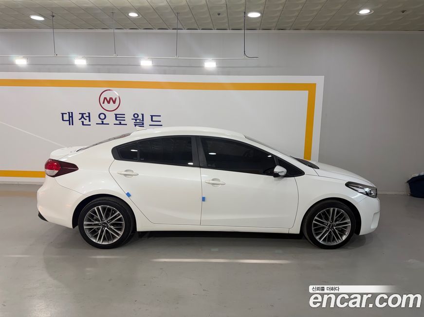 Kia K3 2017