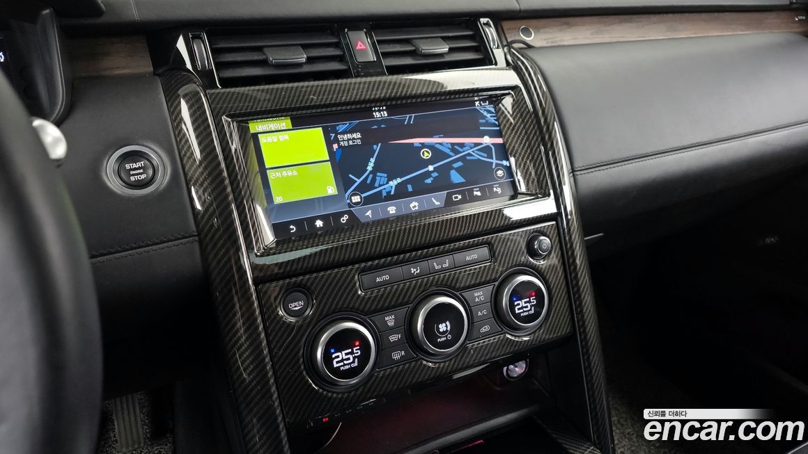 Land Rover Discovery 2019