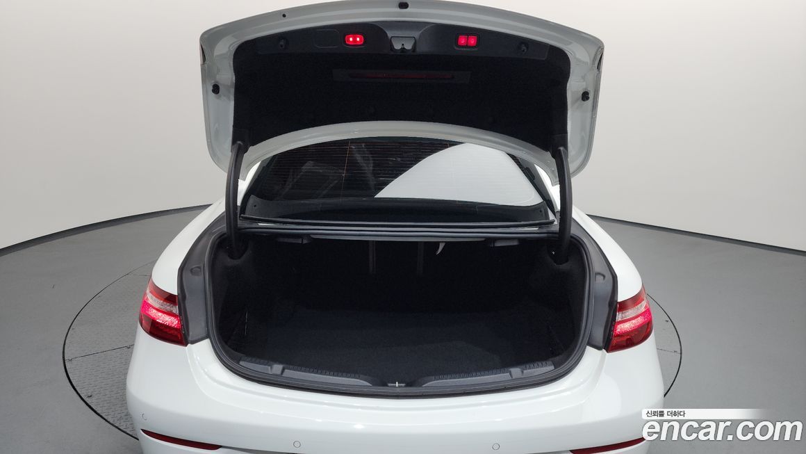 Mercedes-Benz E-Class 2019