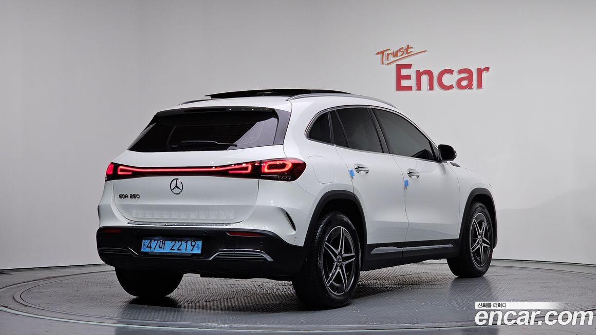 Mercedes-Benz EQA 2023