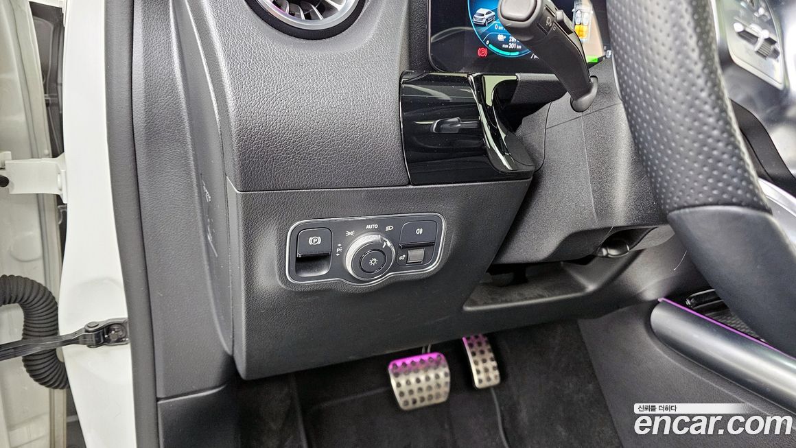 Mercedes-Benz EQA 2023