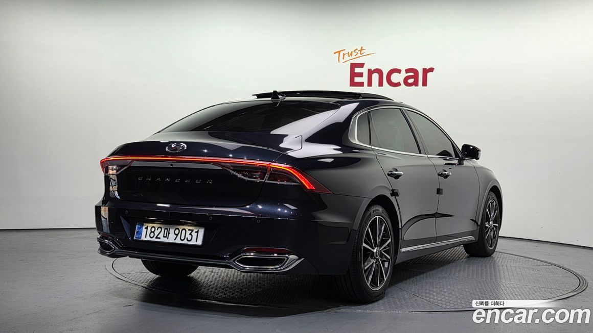 Hyundai Grandeur 2022