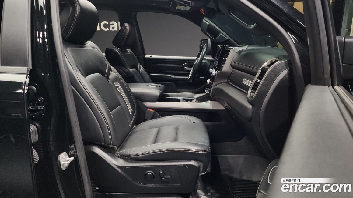 Dodge Ram Pick Up 2020