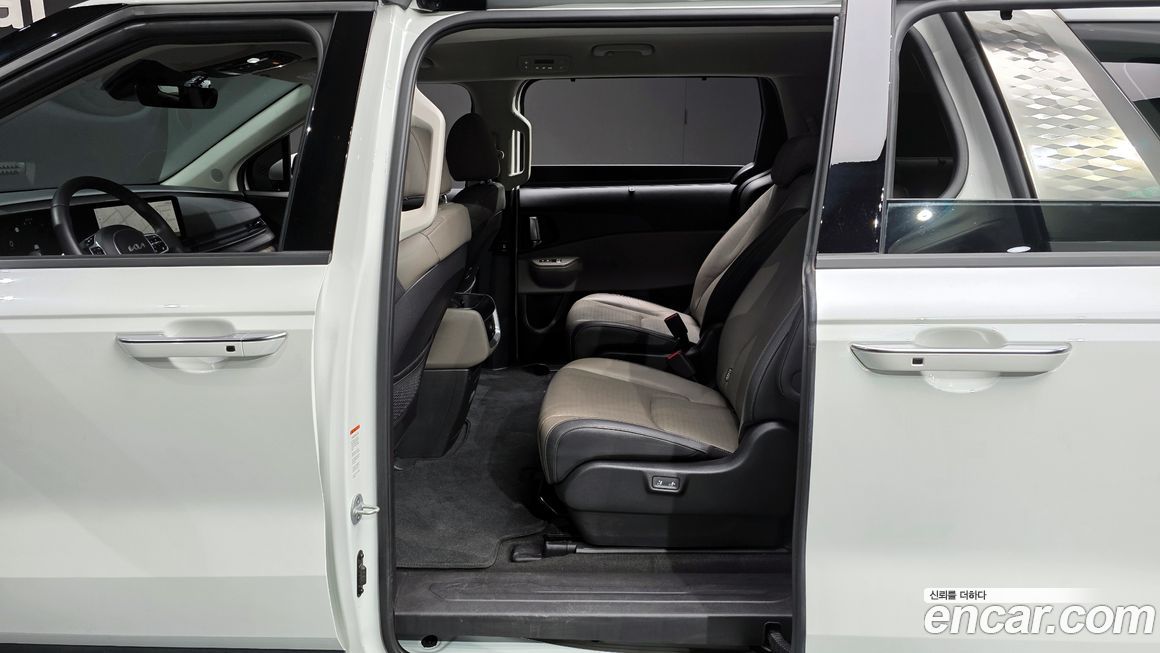 Kia Canival 2025