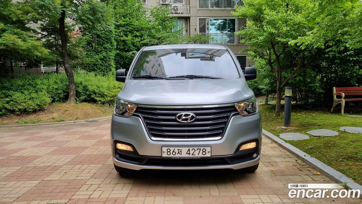 Hyundai Starex 2021