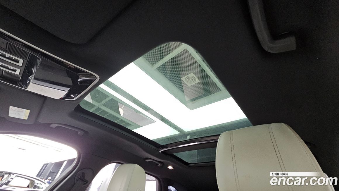 Land Rover Range Rover Velar 2020