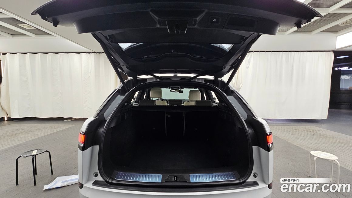 Land Rover Range Rover Velar 2020