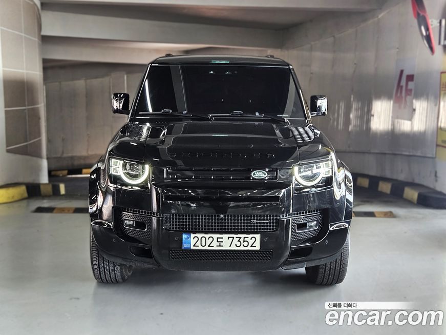 Land Rover Defender 2022