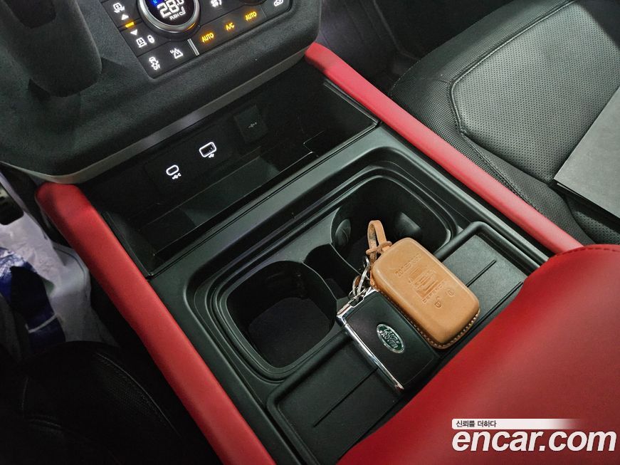 Land Rover Defender 2022