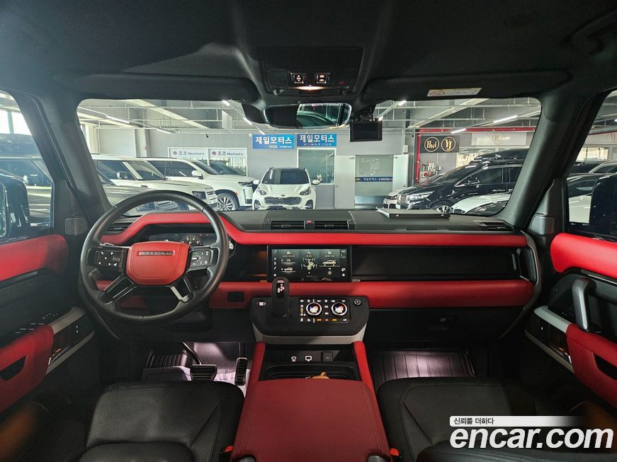 Land Rover Defender 2022