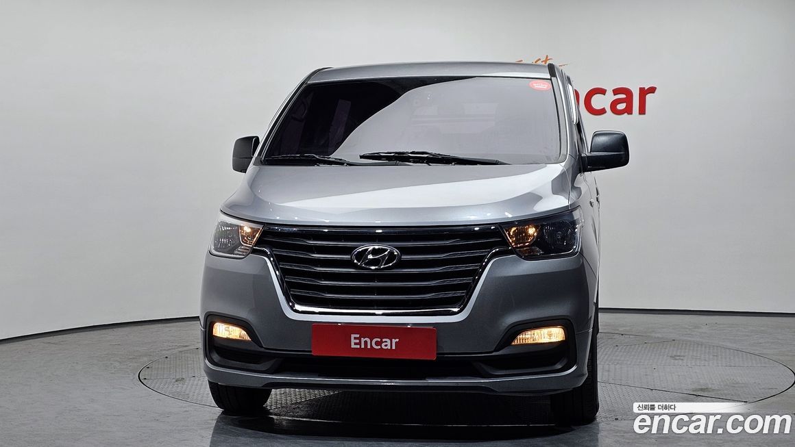 Hyundai Starex 2019