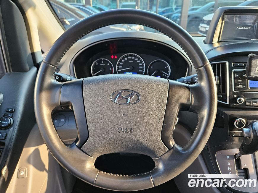Hyundai Starex 2019