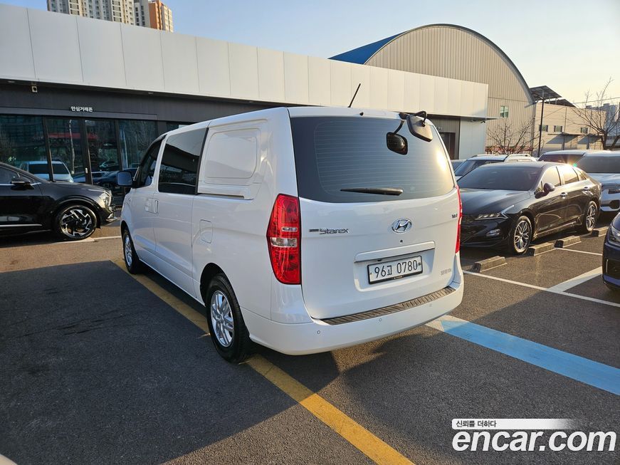 Hyundai Starex 2019