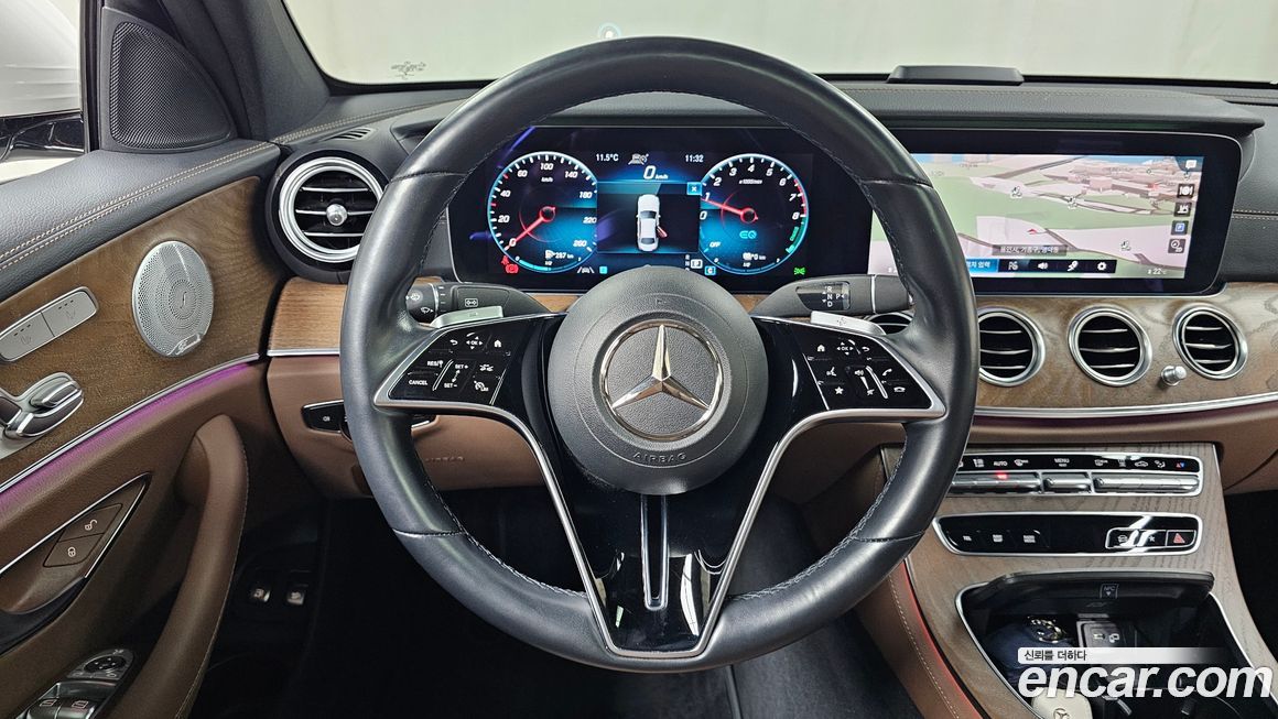 Mercedes-Benz E-Class 2021