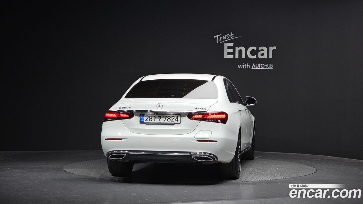 Mercedes-Benz E-Class 2021