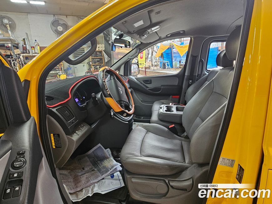 Hyundai Starex 2019