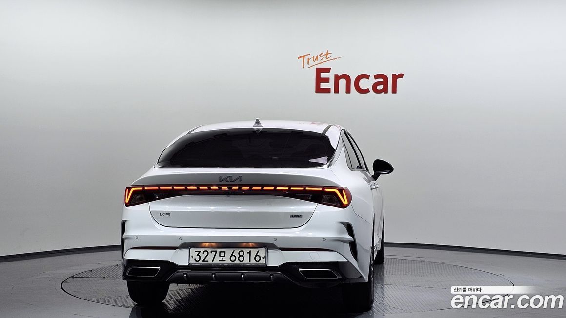 Kia K5 2023