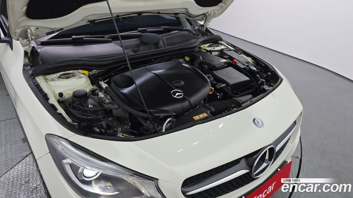 Mercedes-Benz CLA-Class 2015