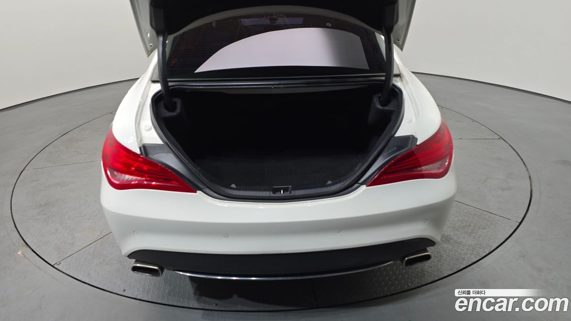 Mercedes-Benz CLA-Class 2015