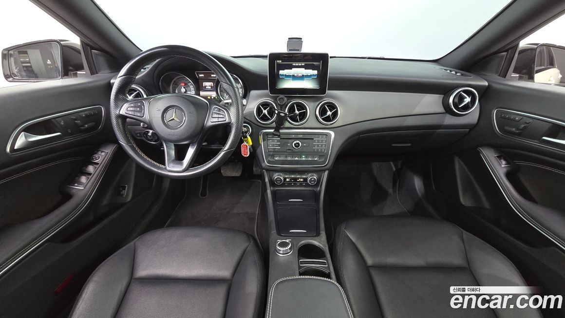 Mercedes-Benz CLA-Class 2015