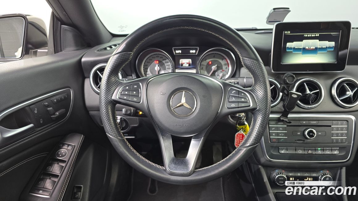 Mercedes-Benz CLA-Class 2015