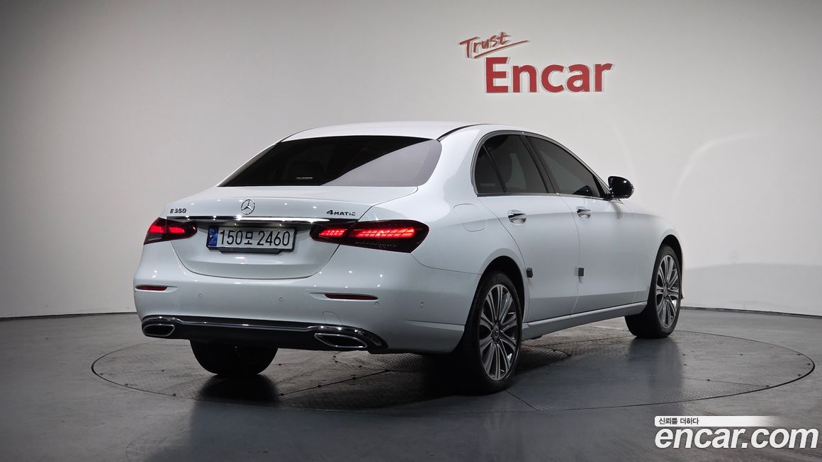 Mercedes-Benz E-Class 2023