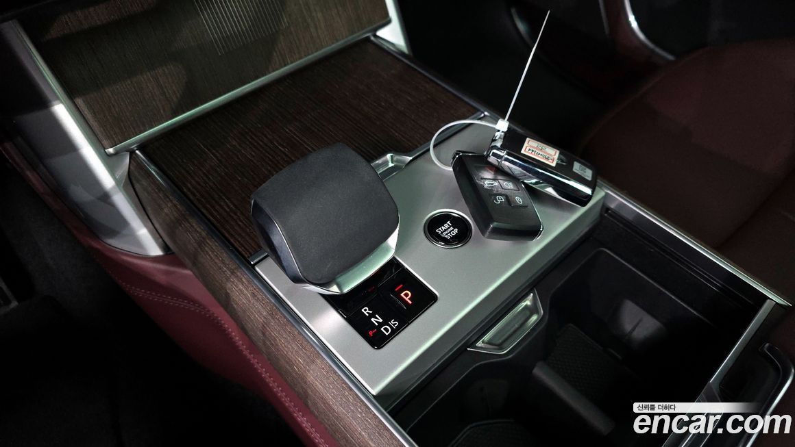 Land Rover Range Rover 2025