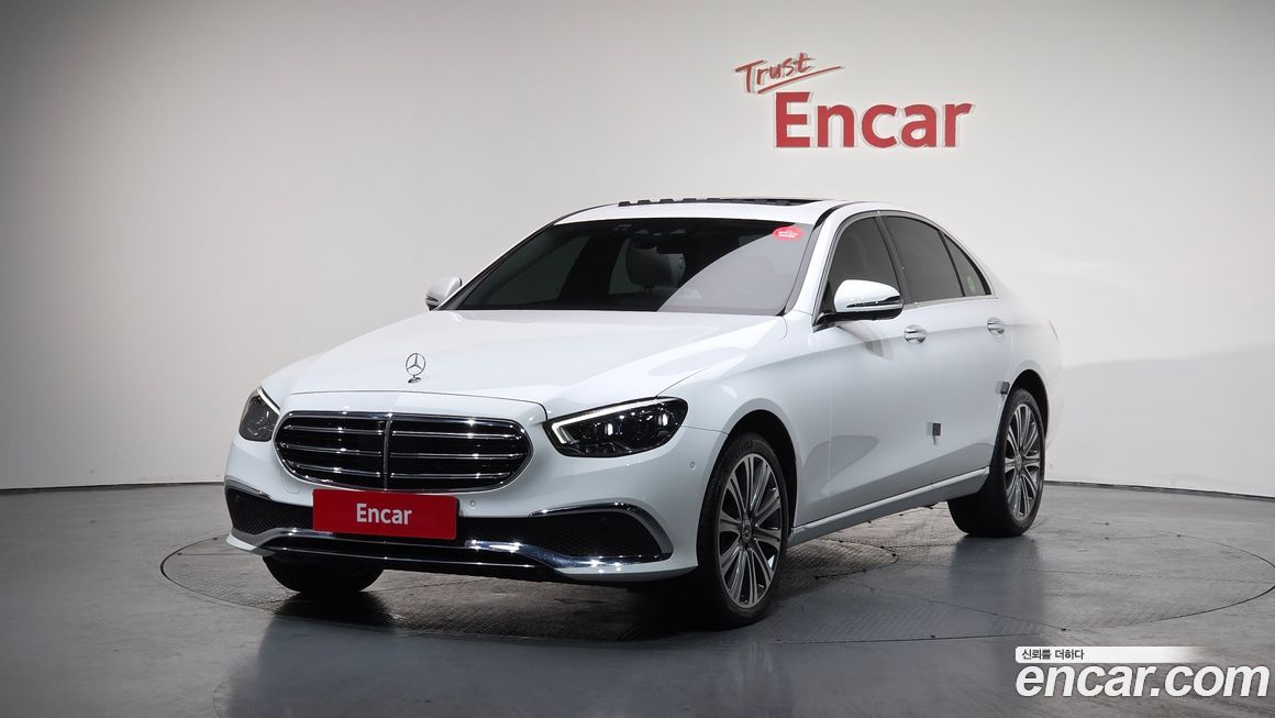 Mercedes-Benz E-Class 2023