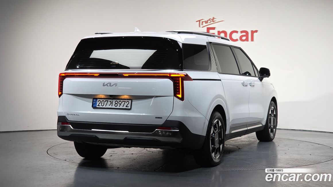 Kia Canival 2025