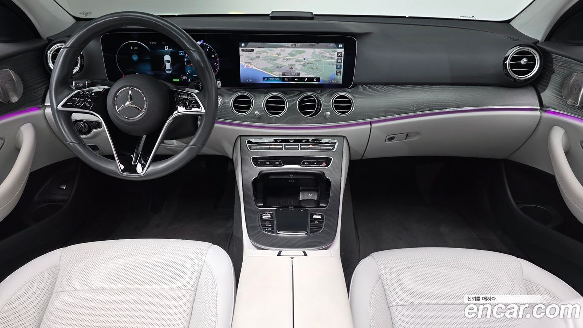 Mercedes-Benz E-Class 2023