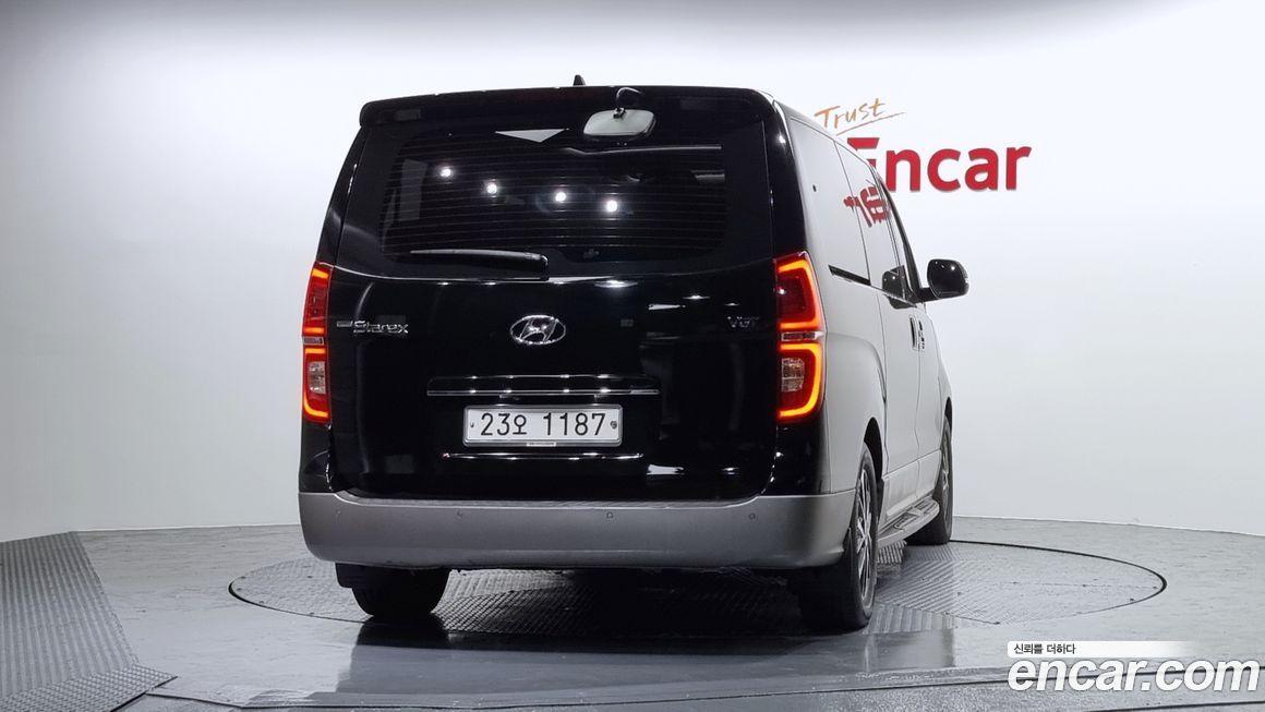 Hyundai Starex 2019