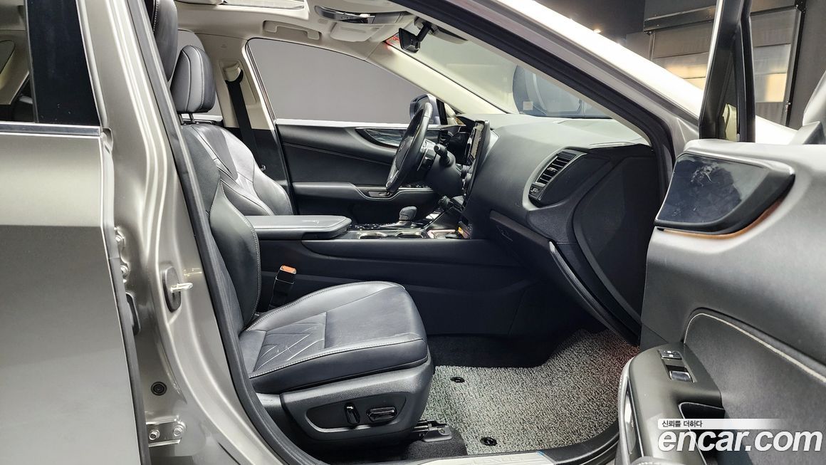 Lexus NX 2025