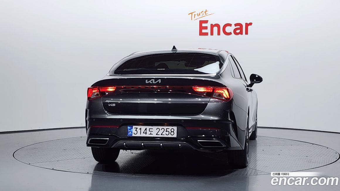 Kia K5 2023