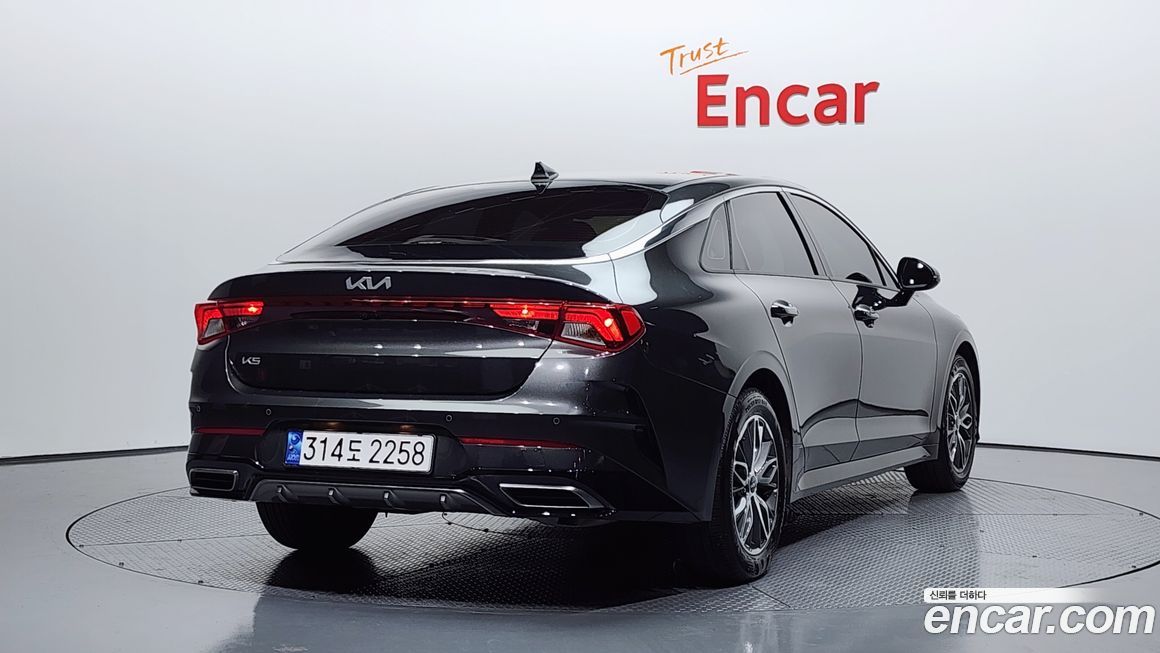 Kia K5 2023