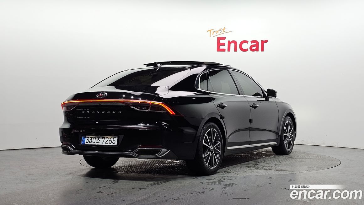 Hyundai Grandeur 2022