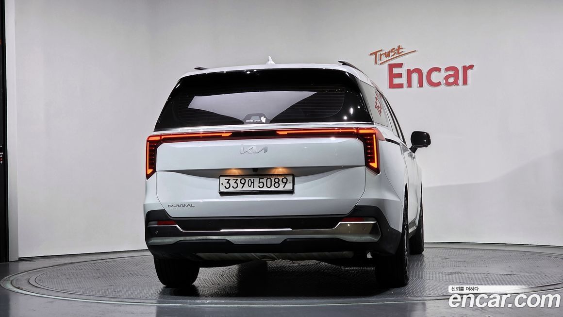 Kia Canival 2025